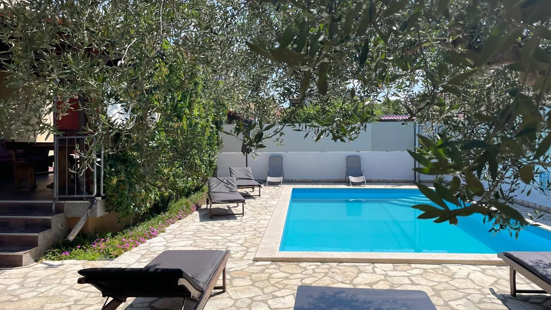 Fabris Apartments With Pool And Top Location Near Sea Novigrad Istria 0*,  Hırvatistan