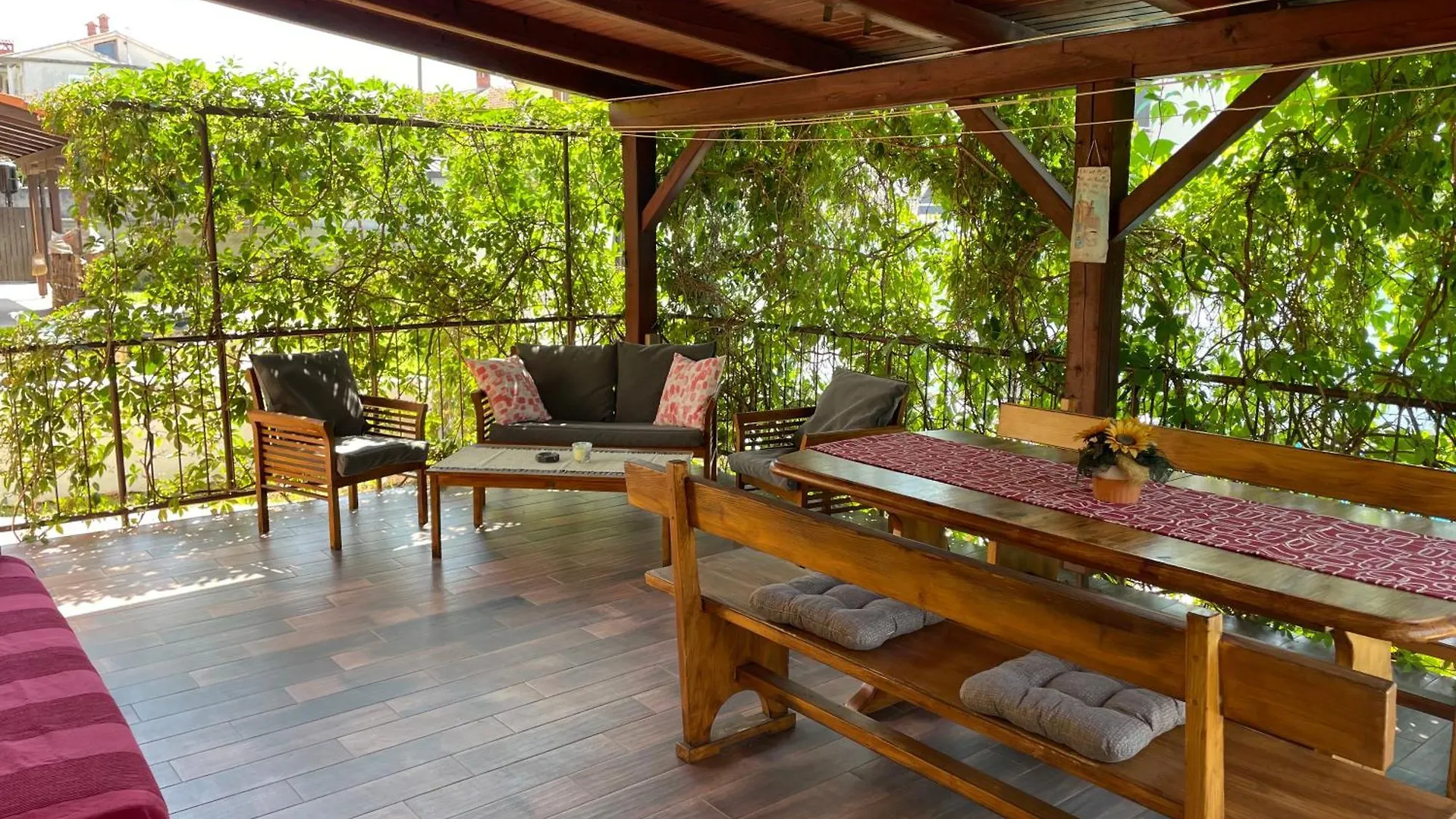 Fabris Apartments With Pool And Top Location Near Sea Novigrad Istria
